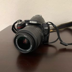 Nikon D3000